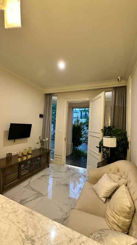 dijual rumah jl garuda sawah lama