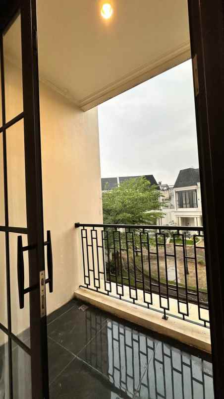 dijual rumah jl garuda sawah lama