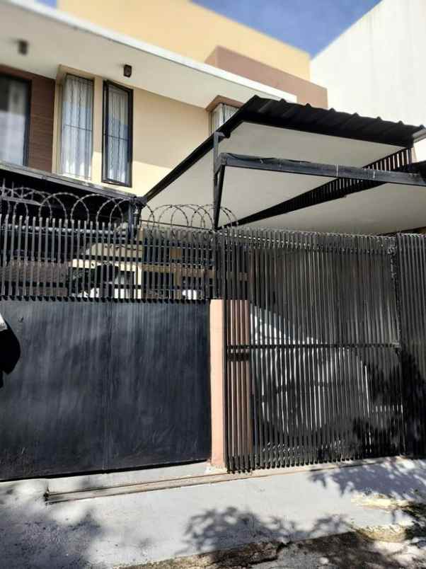 dijual rumah jl jalaprang