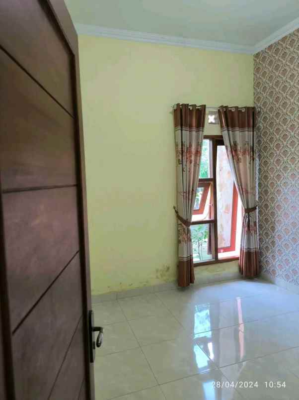 dijual rumah jl jetkol subadri