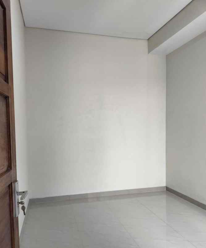 dijual rumah jl kaliurang km 12 5