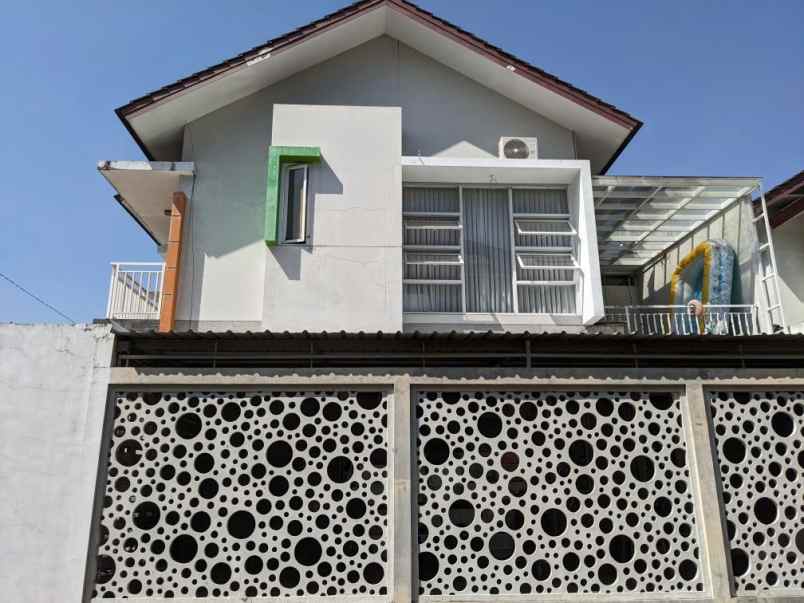 dijual rumah jl kebon agung perum villa