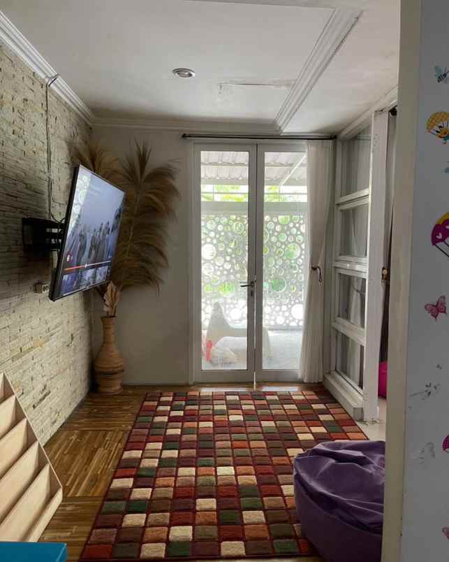 dijual rumah jl kebon agung perum villa