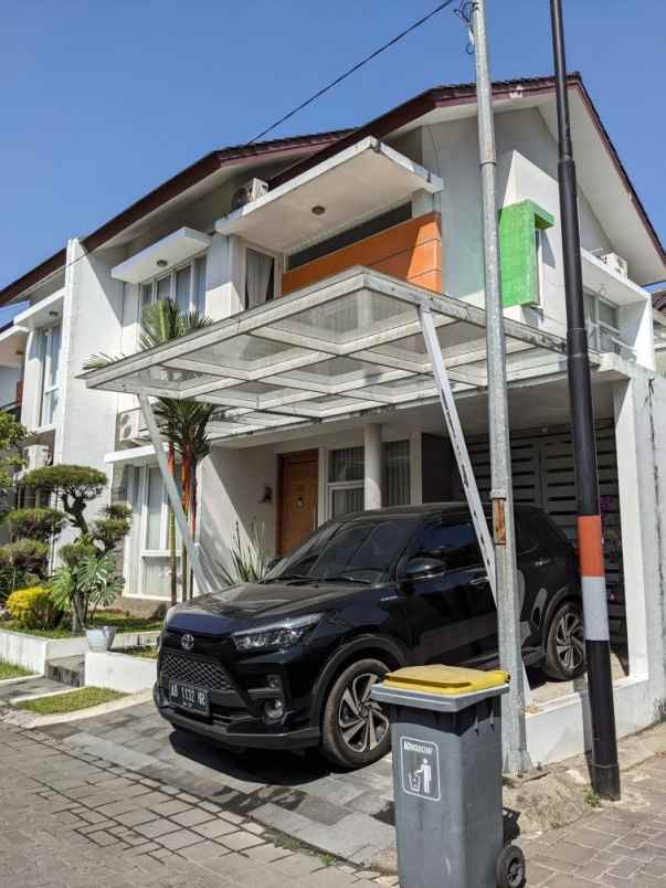 dijual rumah jl kebon agung perum villa
