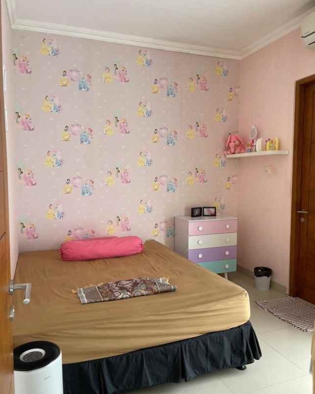 dijual rumah jl kebon agung perum villa