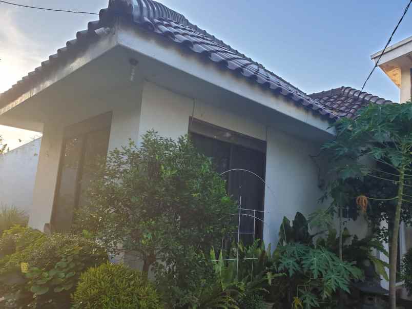 dijual rumah jl kejaksaan iv kreo kec