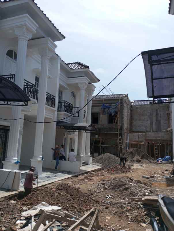 dijual rumah jl kelapa dua wetan