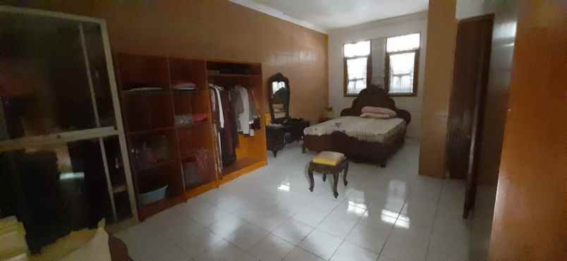 dijual rumah jl kidung turangga