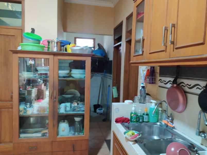 dijual rumah jl kota baru ciateul