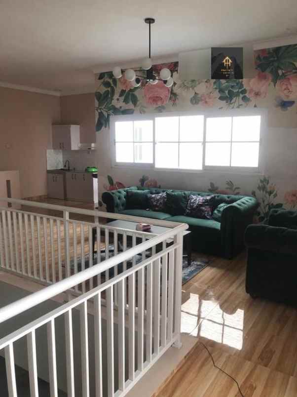 dijual rumah jl kotabaru parahyangan