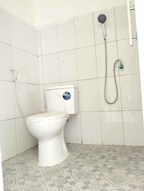 dijual rumah jl kranggan permai raya