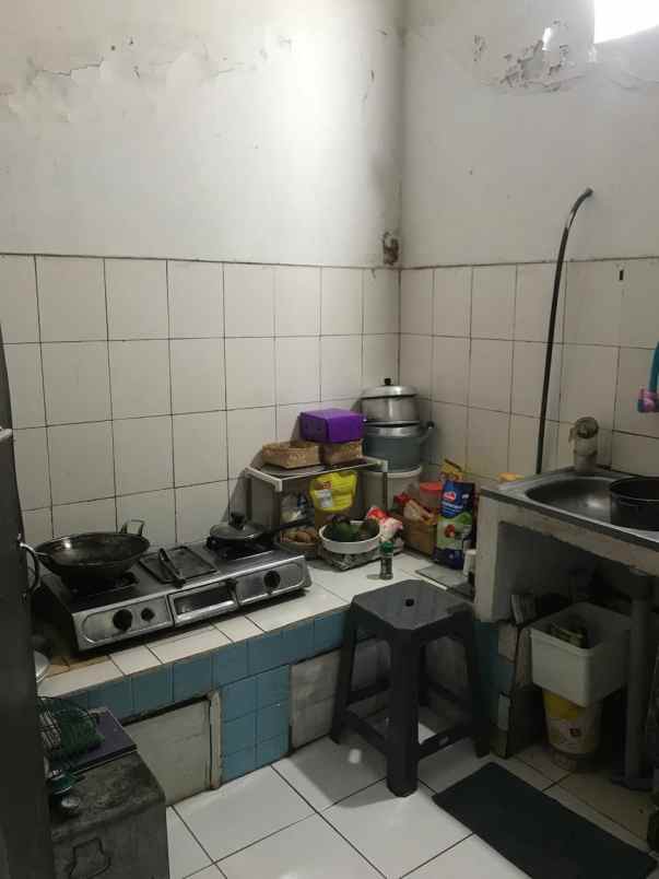 dijual rumah jl labuan kebon waru