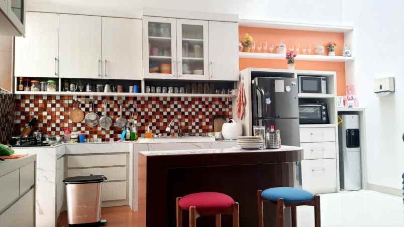 dijual rumah jl manunggal raya cibubur