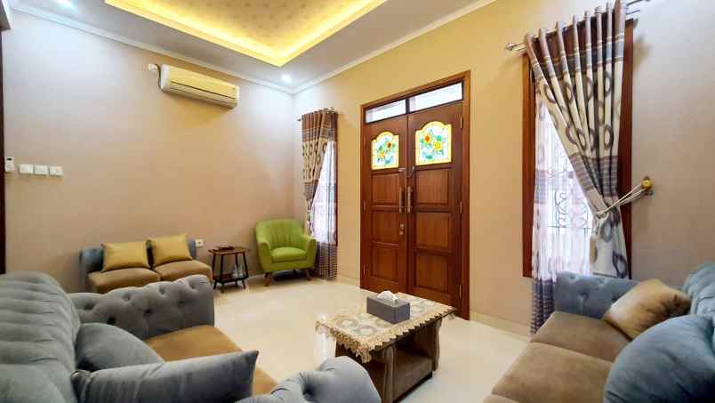 dijual rumah jl manunggal raya cibubur