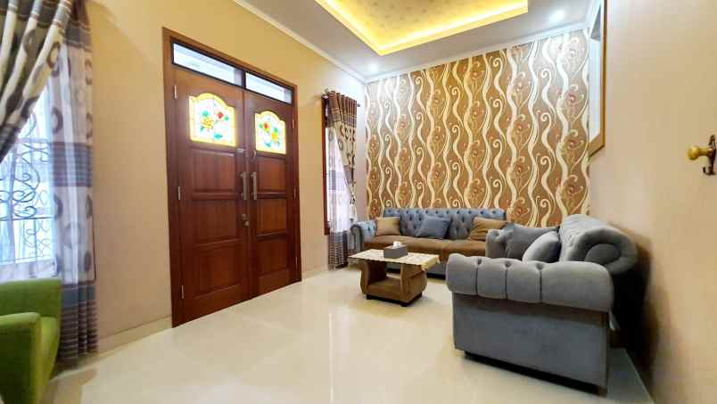 dijual rumah jl manunggal raya cibubur