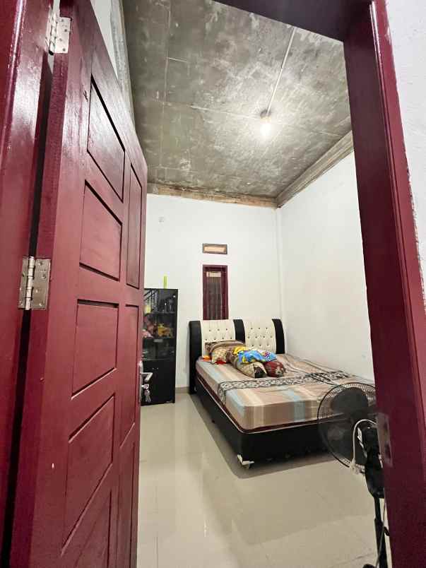 dijual rumah jl muhajirin