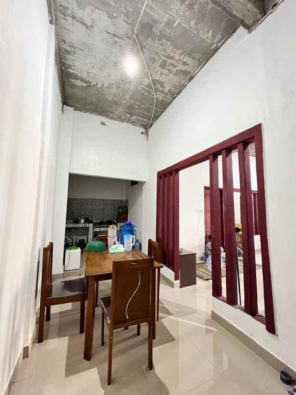 dijual rumah jl muhajirin