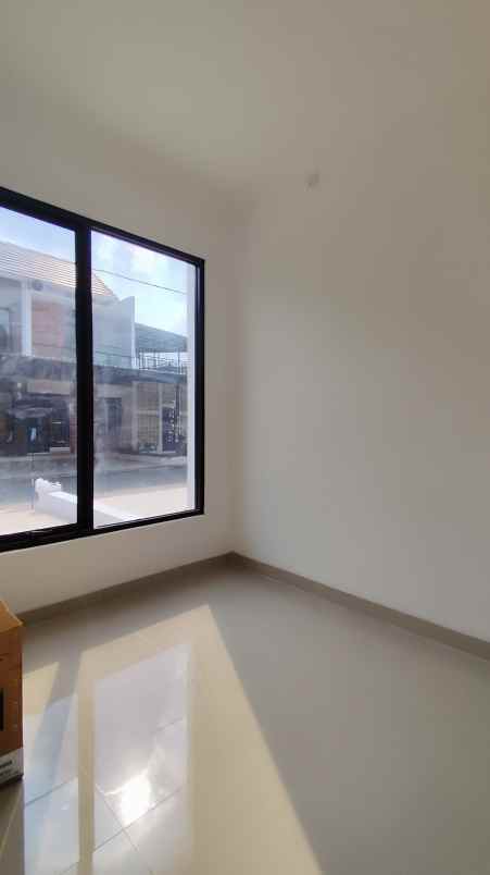 dijual rumah jl pandawa lima raya