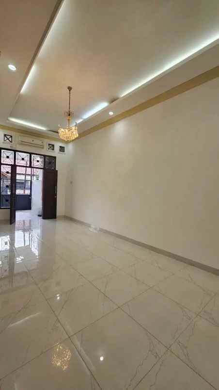 dijual rumah jl pondok kelapa duren
