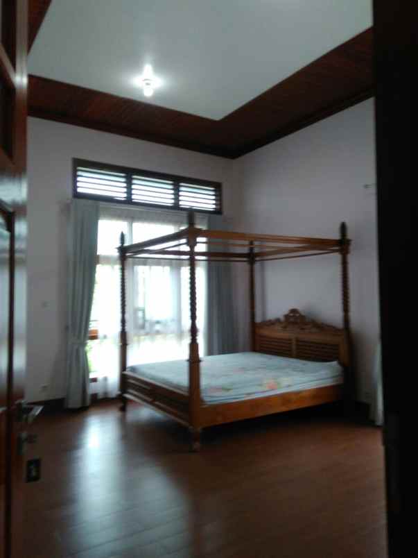 dijual rumah jl puter 9 jurang mangu