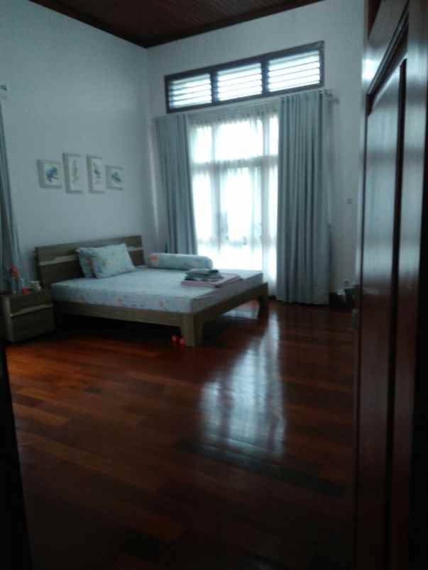 dijual rumah jl puter 9 jurang mangu