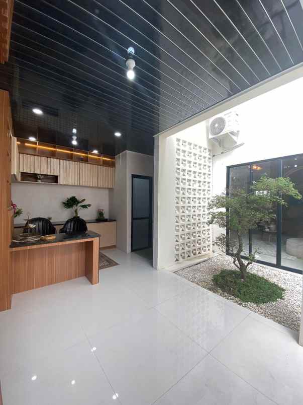 dijual rumah jl rambutan iii