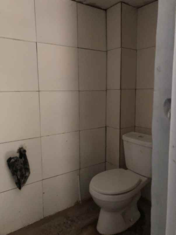 dijual rumah jl raya daru