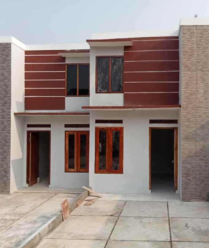 dijual rumah jl raya daru
