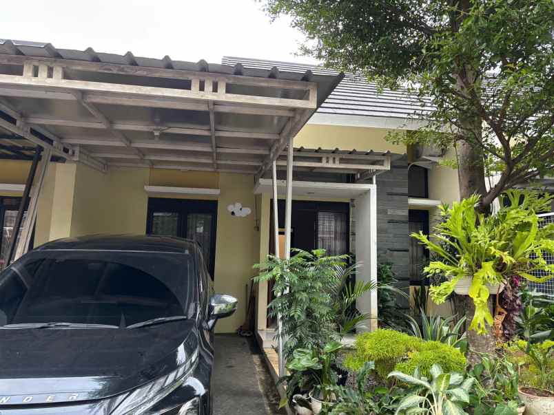dijual rumah jl raya gading tutuka