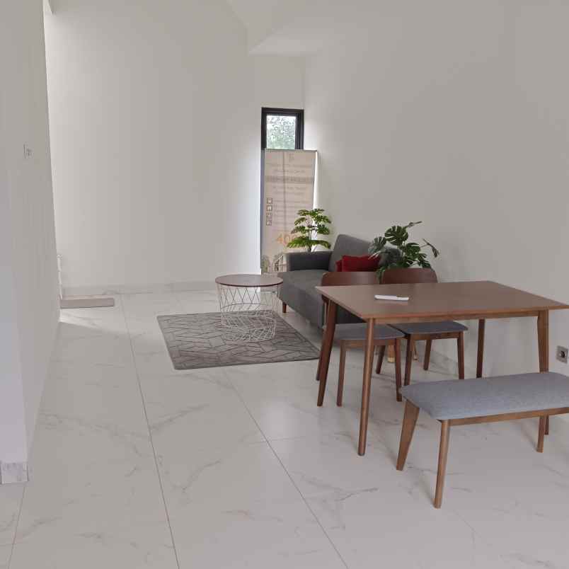 dijual rumah jl raya tenjo