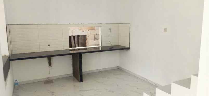 dijual rumah jl sumur bandung 1