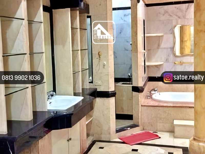 dijual rumah jl surabaya menteng