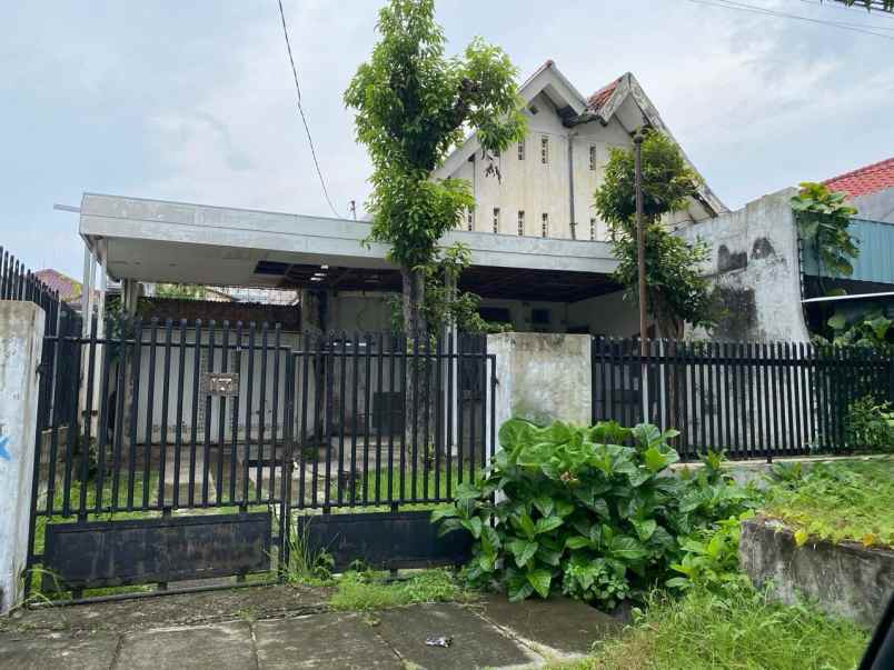 dijual rumah jl tumapel