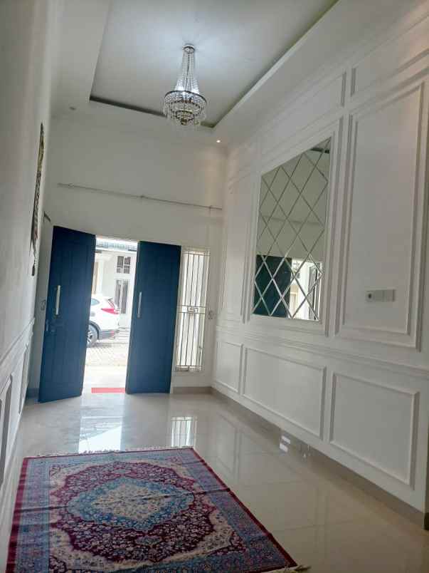 dijual rumah jl unggas