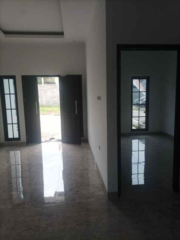 dijual rumah jl wadas jati cempaka