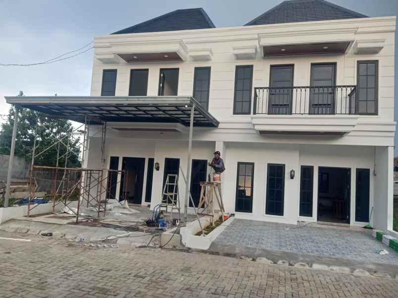 dijual rumah jl wadas jati cempaka