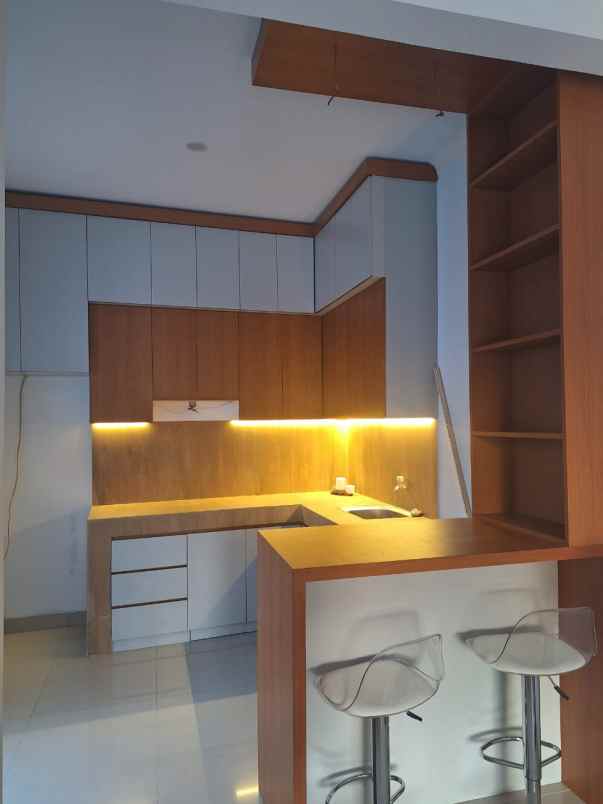 dijual rumah jl wibawa mukti jatiasih