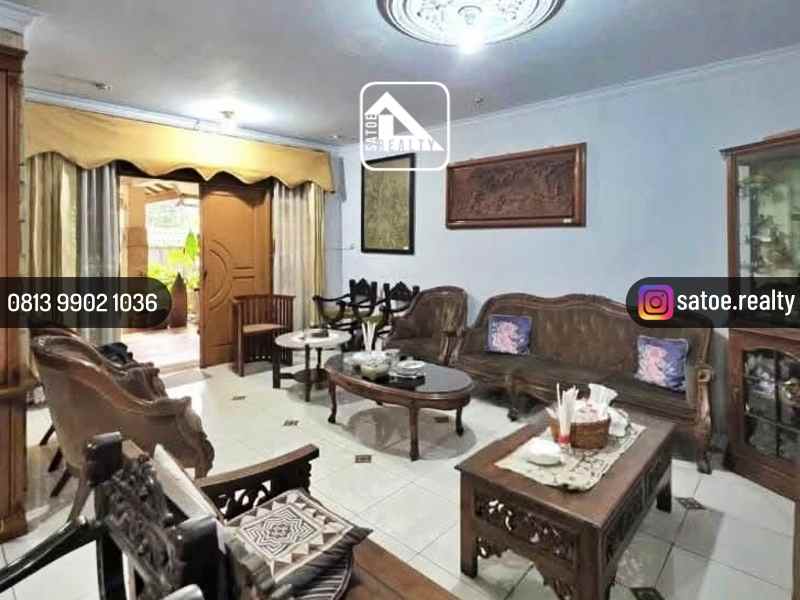 dijual rumah jl widya chandra senayan
