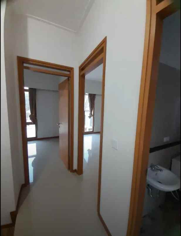 dijual rumah jln awiligar cikutra kota