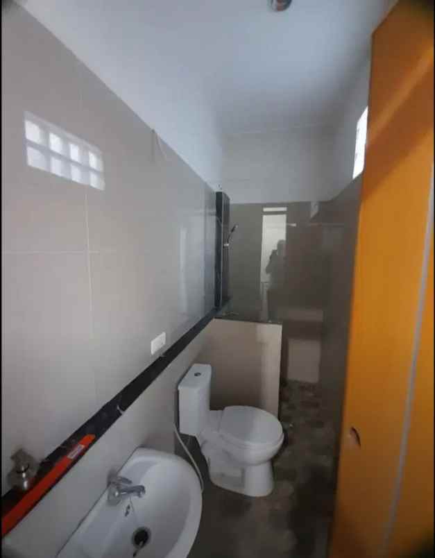 dijual rumah jln awiligar cikutra kota