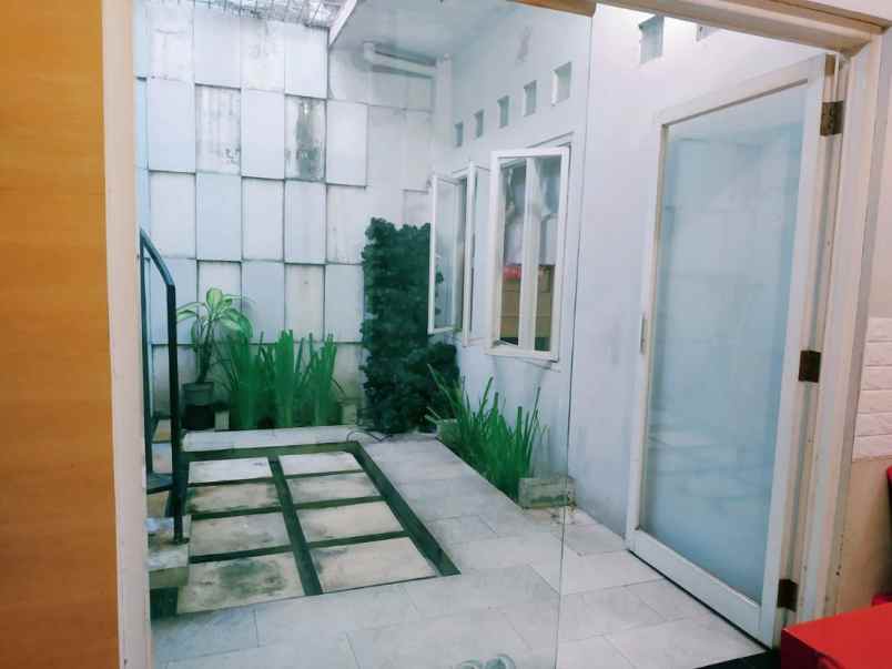 dijual rumah jln edelwis galaxy