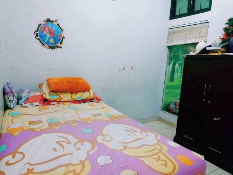 dijual rumah jln edelwis galaxy