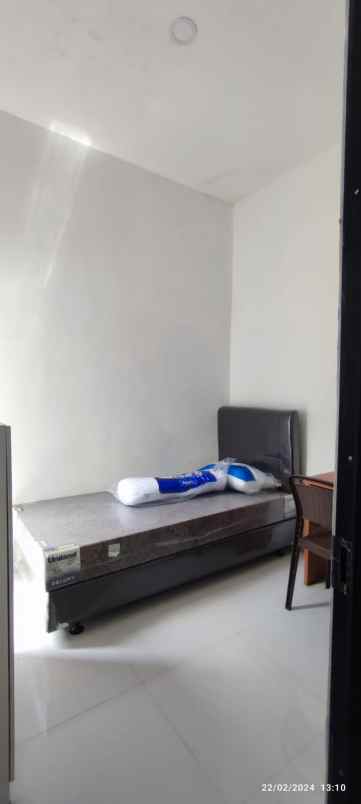 dijual rumah jln raya kalimulya