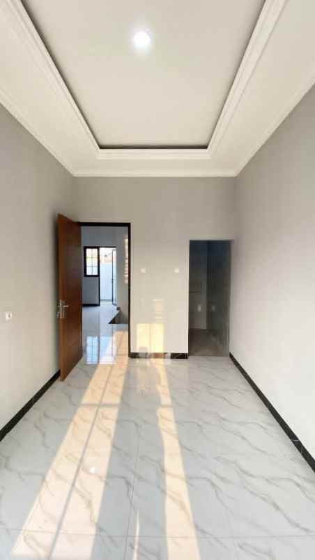 dijual rumah kalimulya cilodong depok