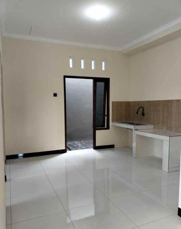 dijual rumah kalitirto