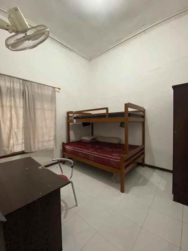 dijual rumah karang asem