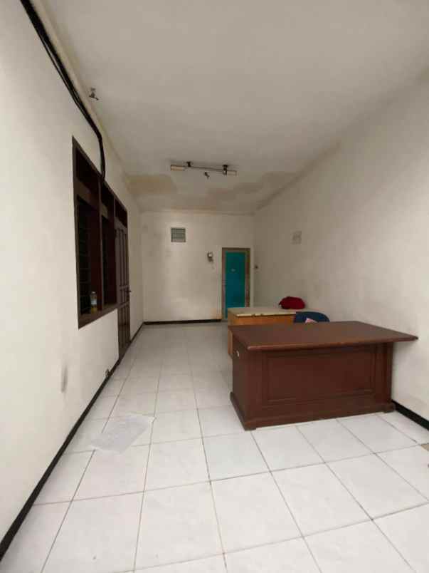 dijual rumah karang asem