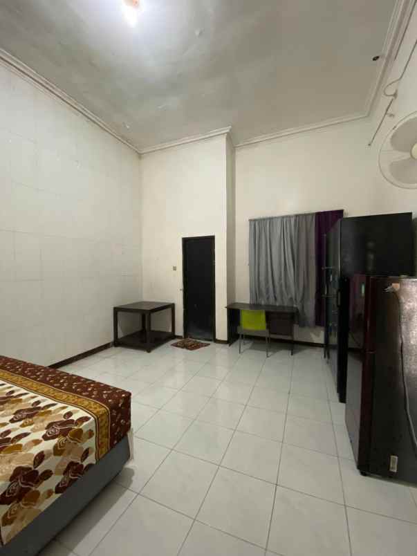 dijual rumah karang asem