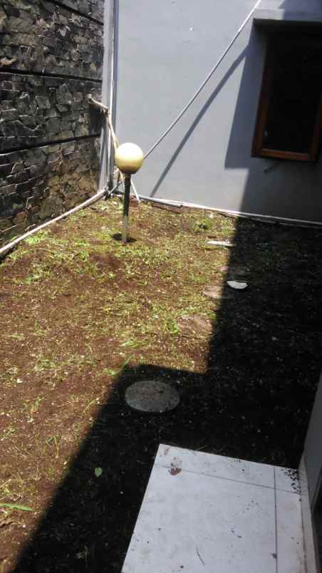 dijual rumah kec cimahi utara