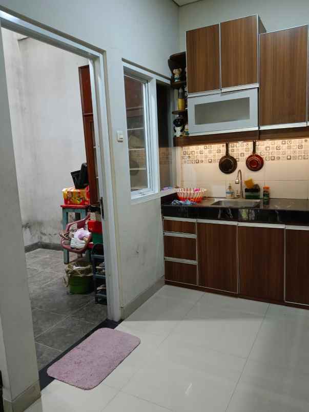dijual rumah kelapa molek kelapa gading